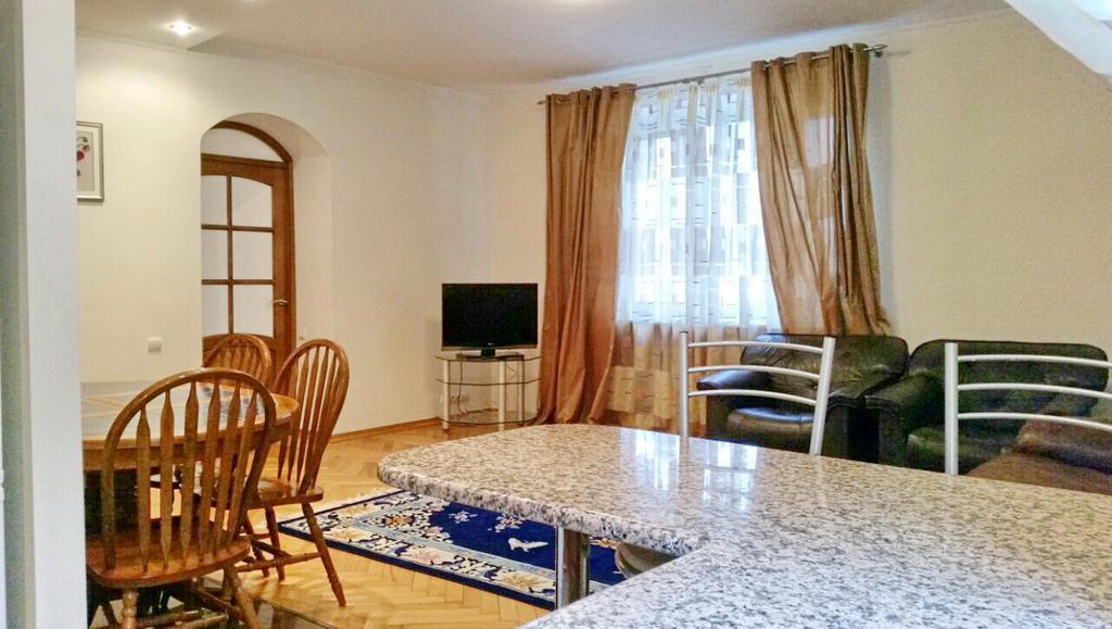 Apartment On Myasnikova 34 Minsk Exterior foto